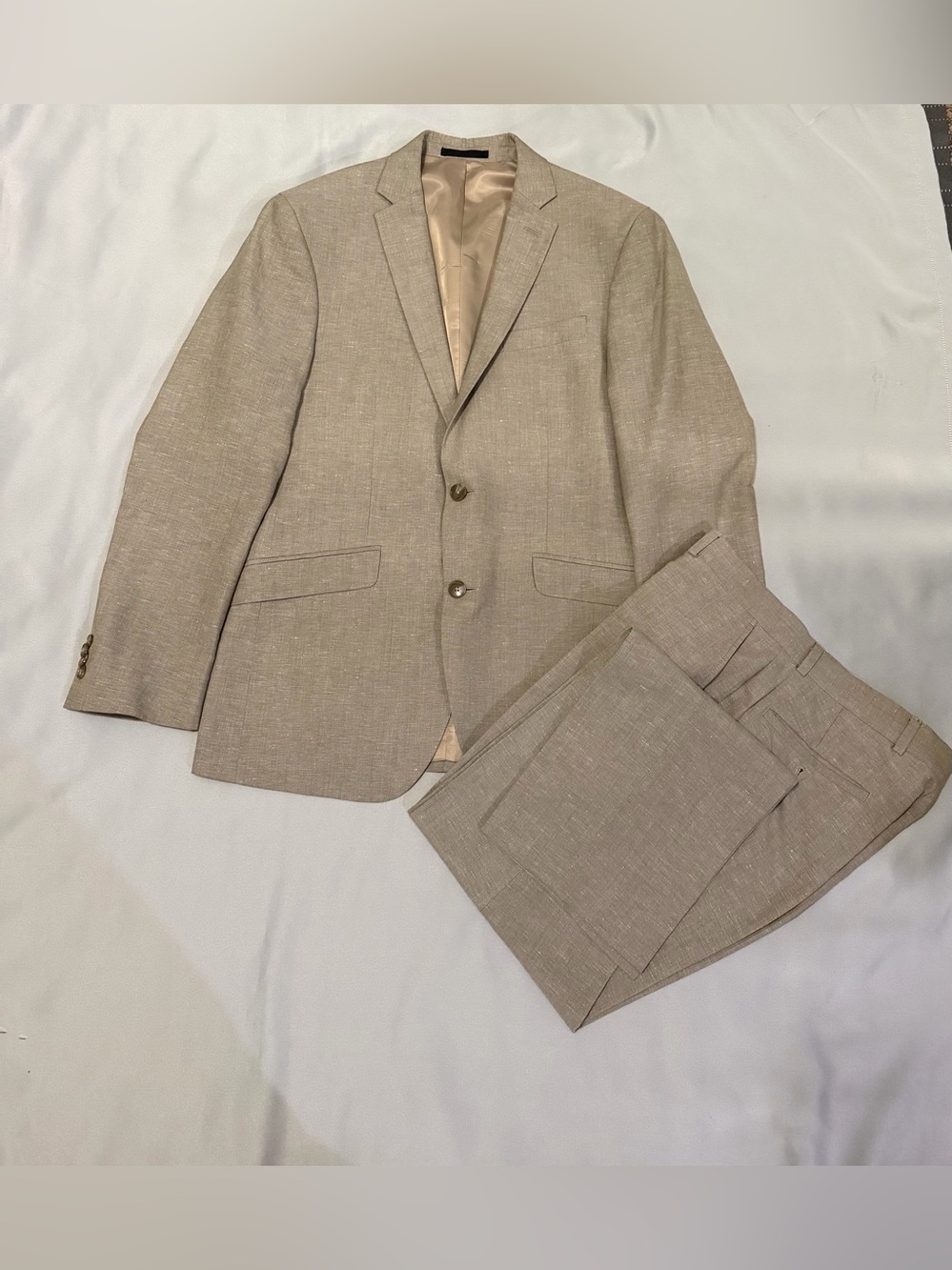 Kenneth Cole Reaction Beige Linen-Blend Two-Piece Suit